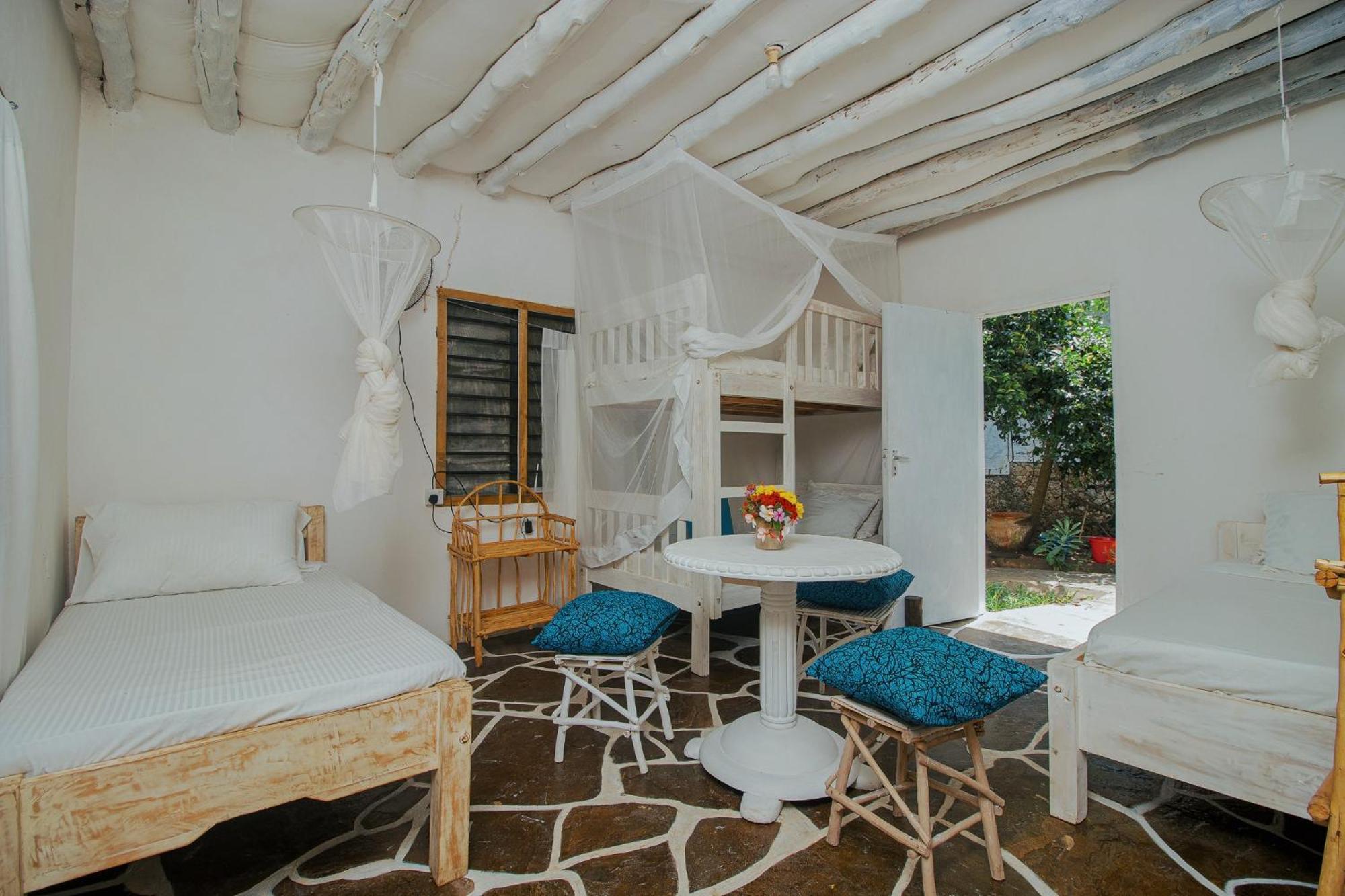 Sunny Garden Rooms Ватаму Стая снимка